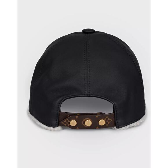 Louis Vuitton Lambskin Cap and Glove Set - Size M - Picture 3 of 8